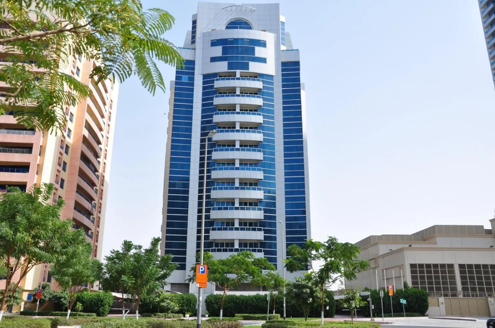Spacious Modernized 2 Bedroom And Duplex 4 Br Apartments By Taskeen Holiday Homes Dubaj