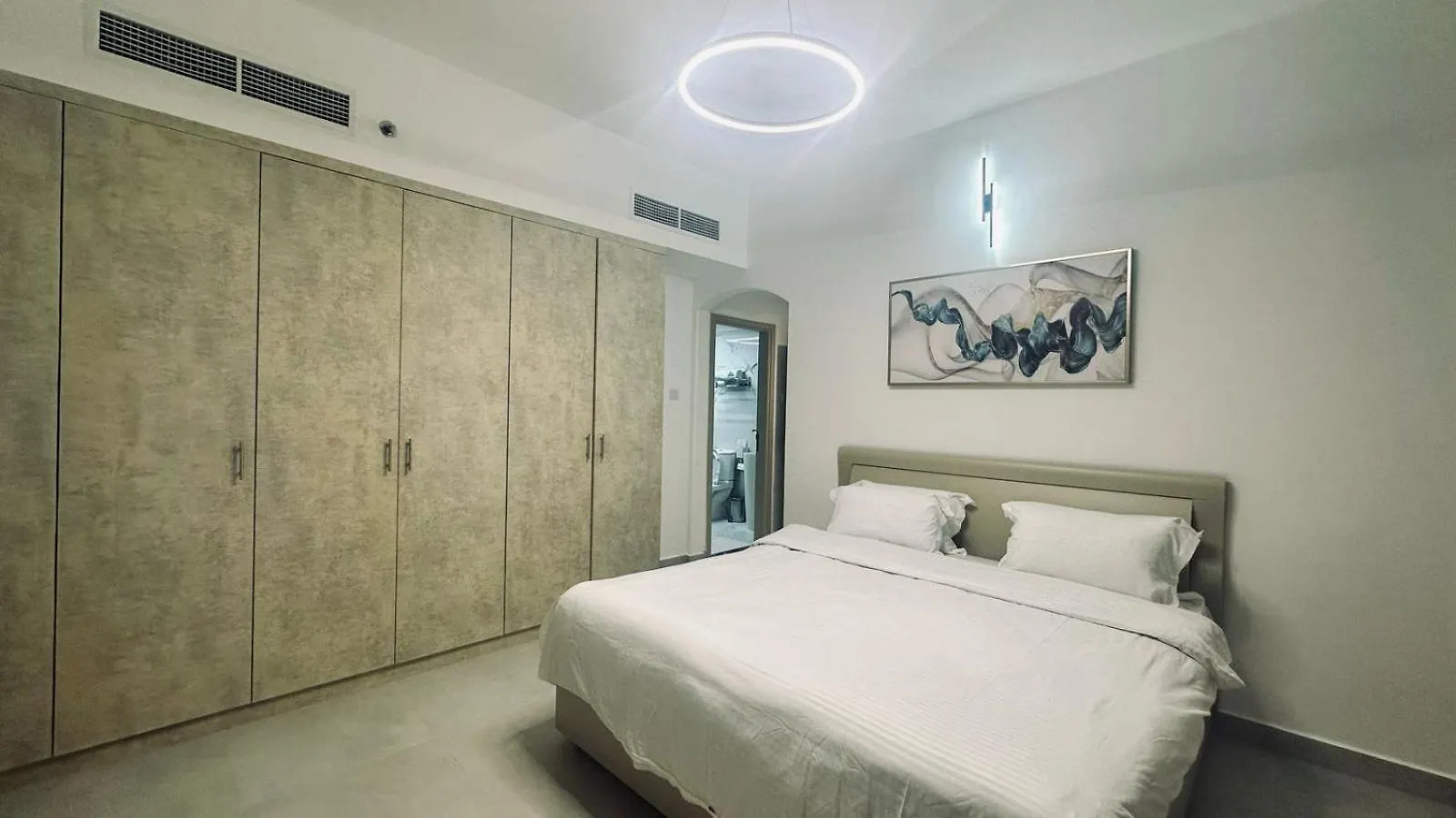 Spacious Modernized 2 Bedroom And Duplex 4 Br Apartments By Taskeen Holiday Homes Dubaj
